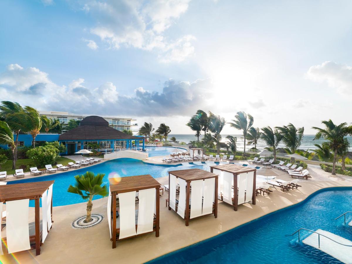 Azul Beach Resort Riviera Cancun 1